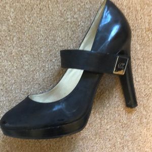 Micheal K worn once 8.5 size black patent leather